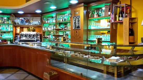 Le Souk Wine Bar Bistrot